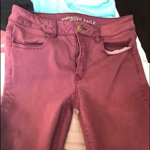 AE Skinny Jegging. Washed out deep burgundy EUC W6